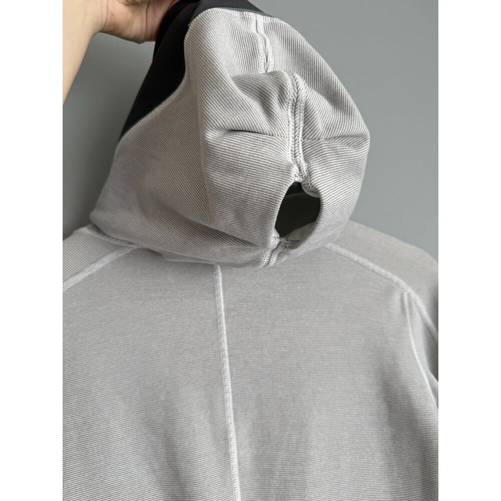 Lululemon Hoodie Womens S Gray Pullover Athleisure Stretch Top Performance - Picture 6 of 8